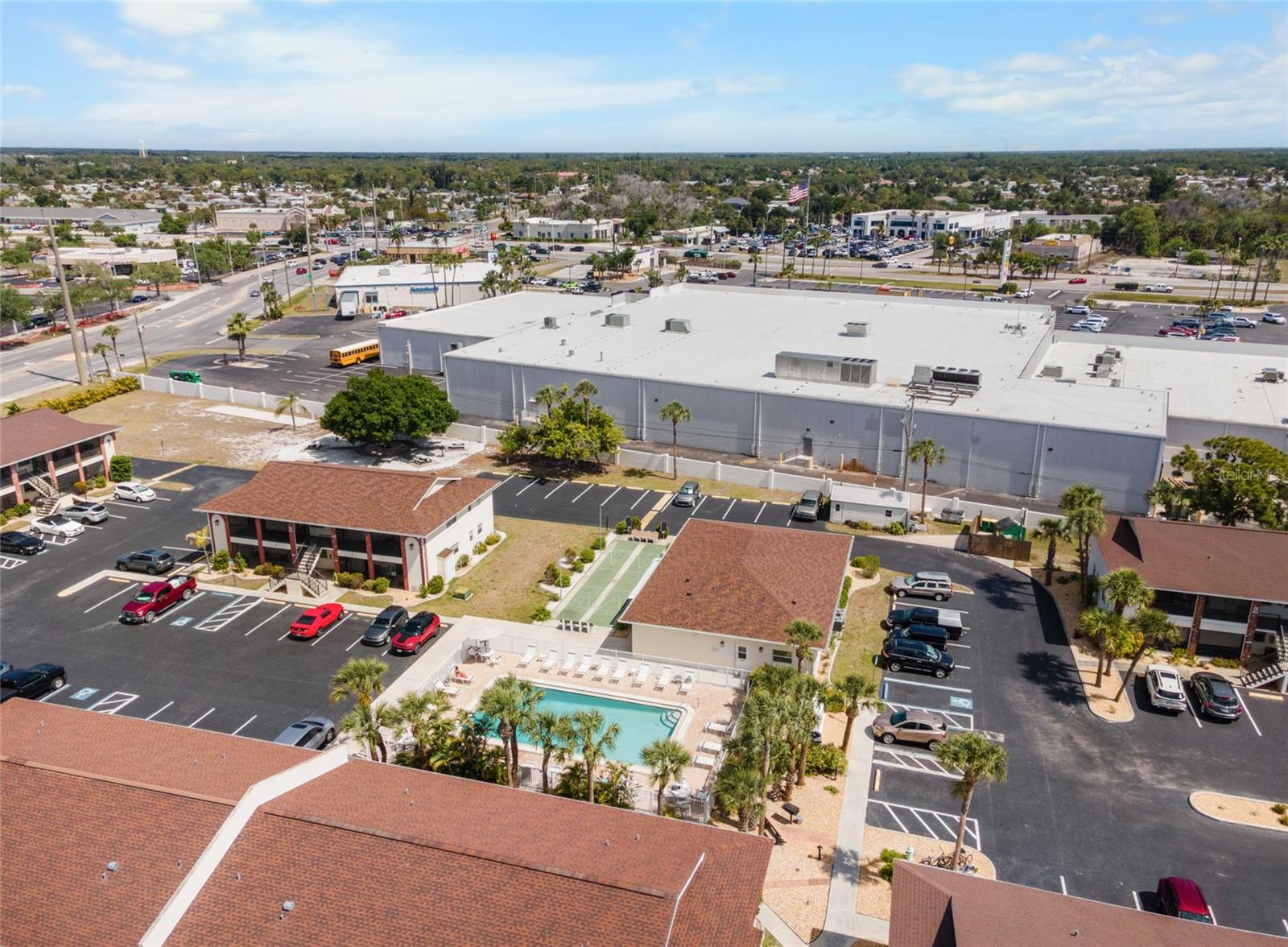 PALM MANOR - Residential