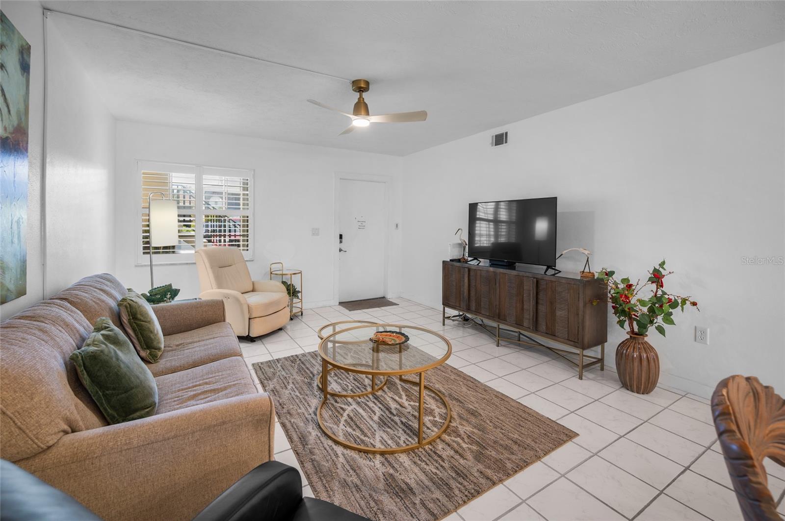 PALM MANOR - Residential