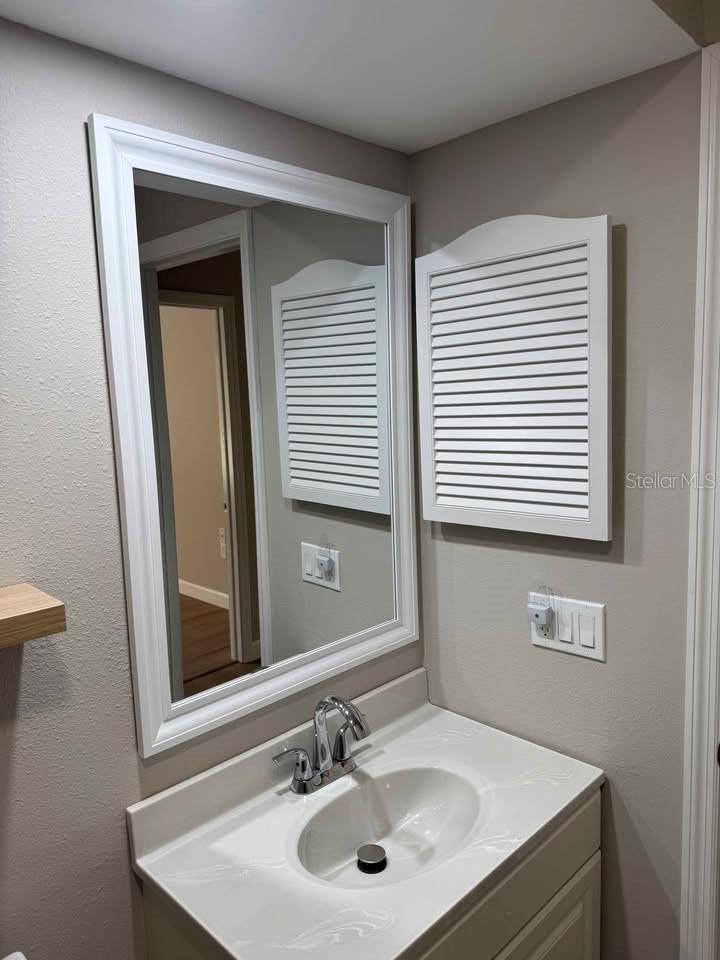 CHATEAU VILLAGE CONDO 01 - Residential