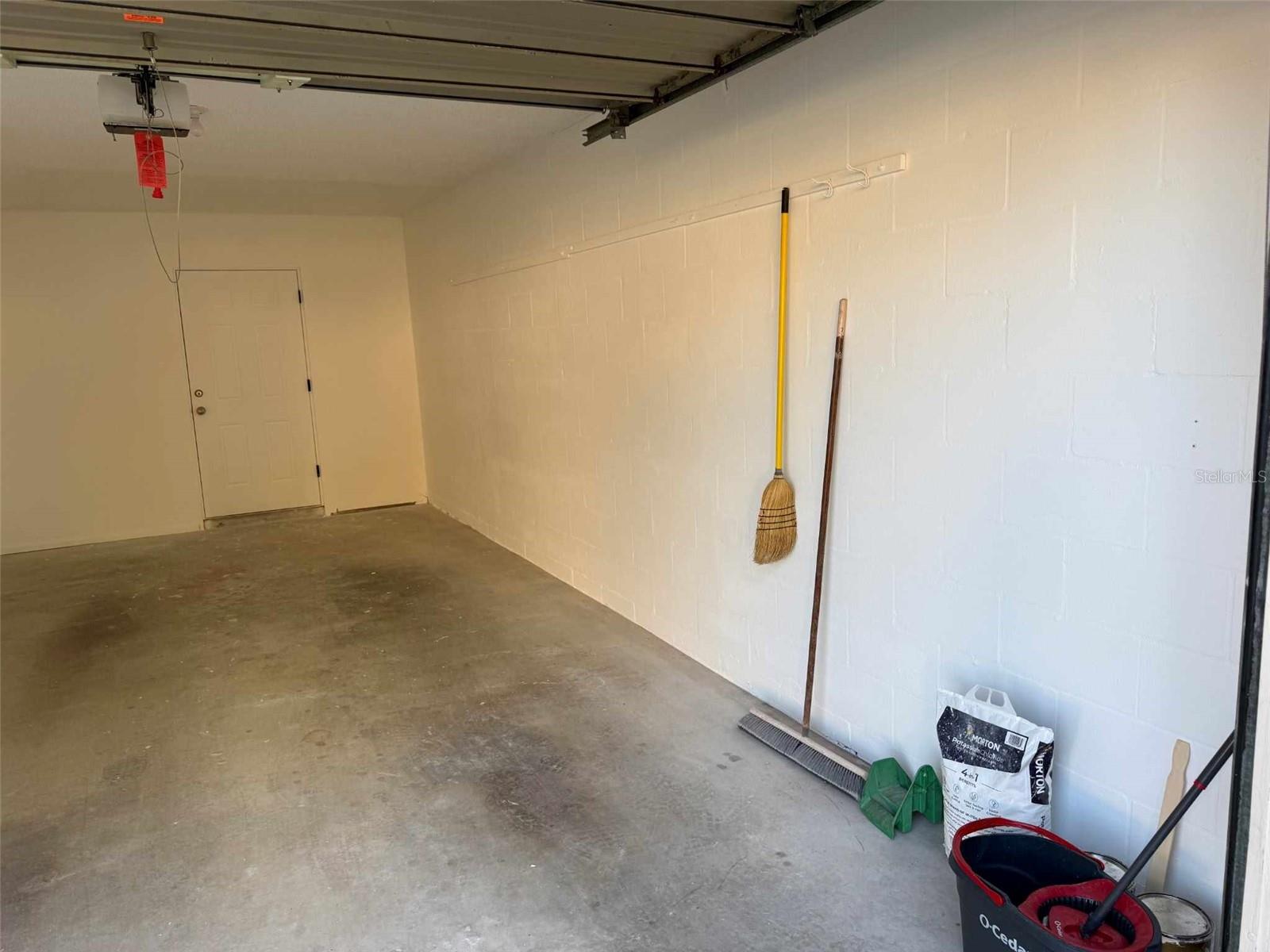 CHATEAU VILLAGE CONDO 01 - Residential