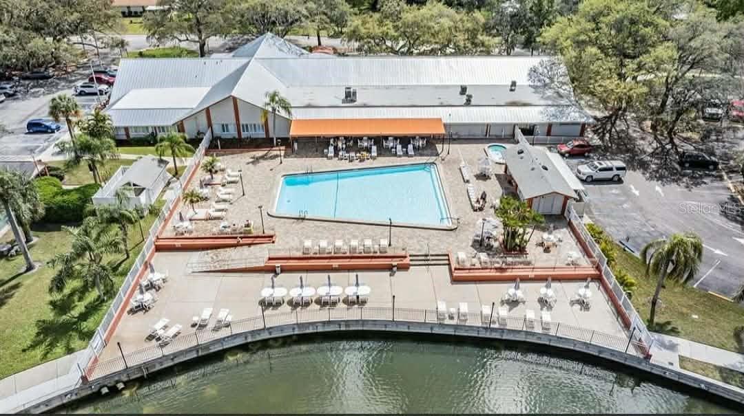 CHATEAU VILLAGE CONDO 01 - Residential