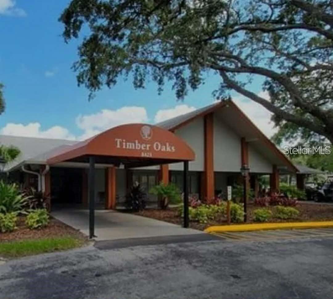 CHATEAU VILLAGE CONDO 01 - Residential