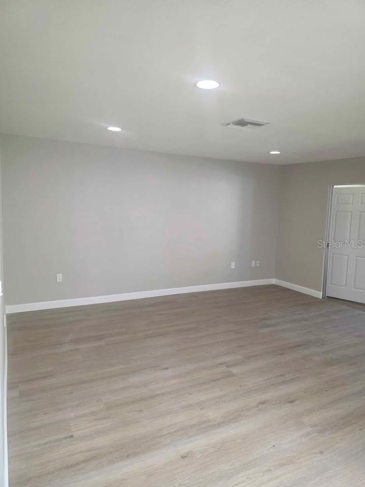 CHATEAU VILLAGE CONDO 01 - Residential