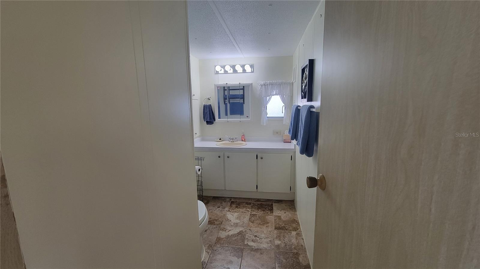 LAZY LAGOON MOB HME PARK COOP - Residential