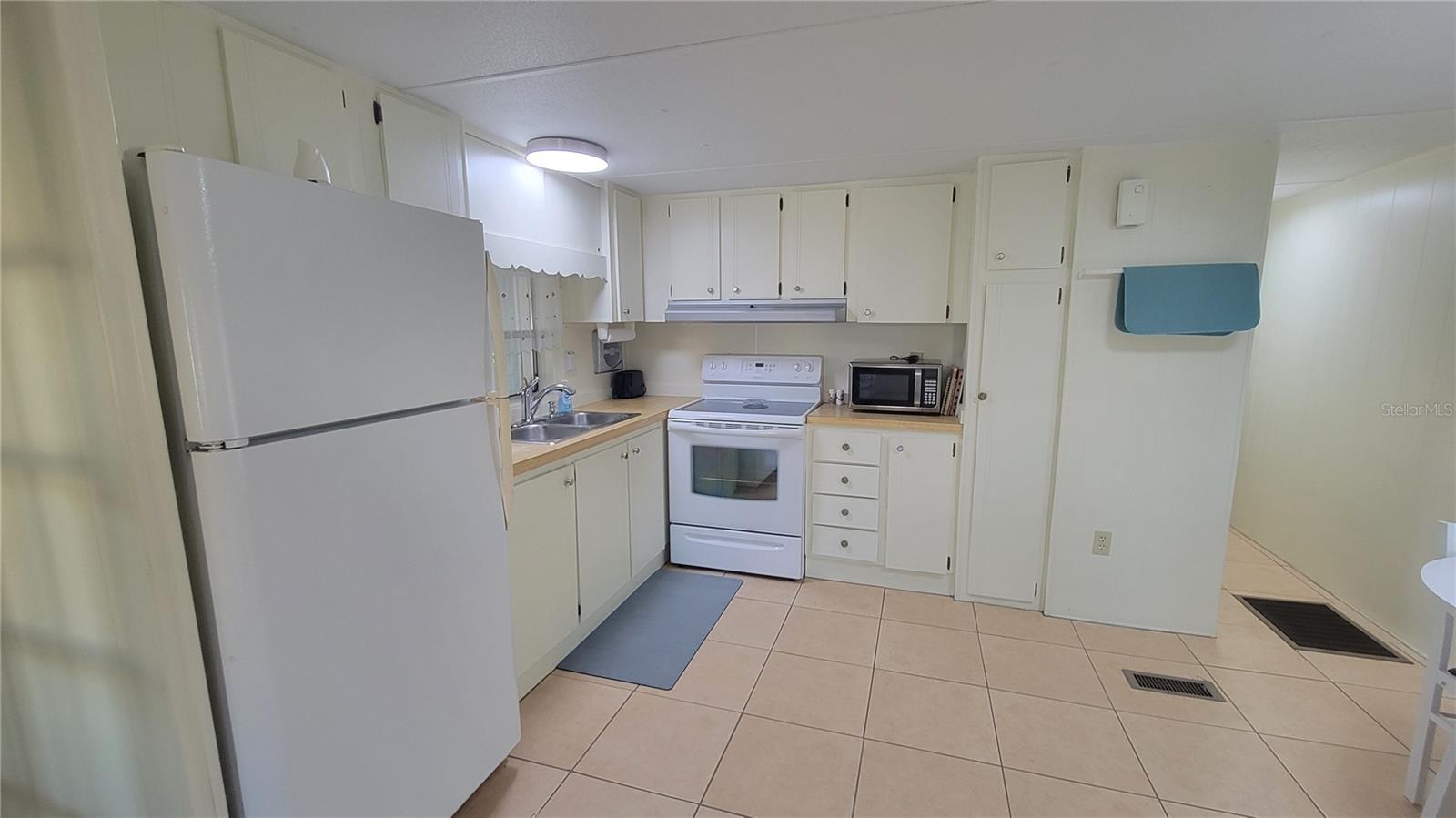 LAZY LAGOON MOB HME PARK COOP - Residential