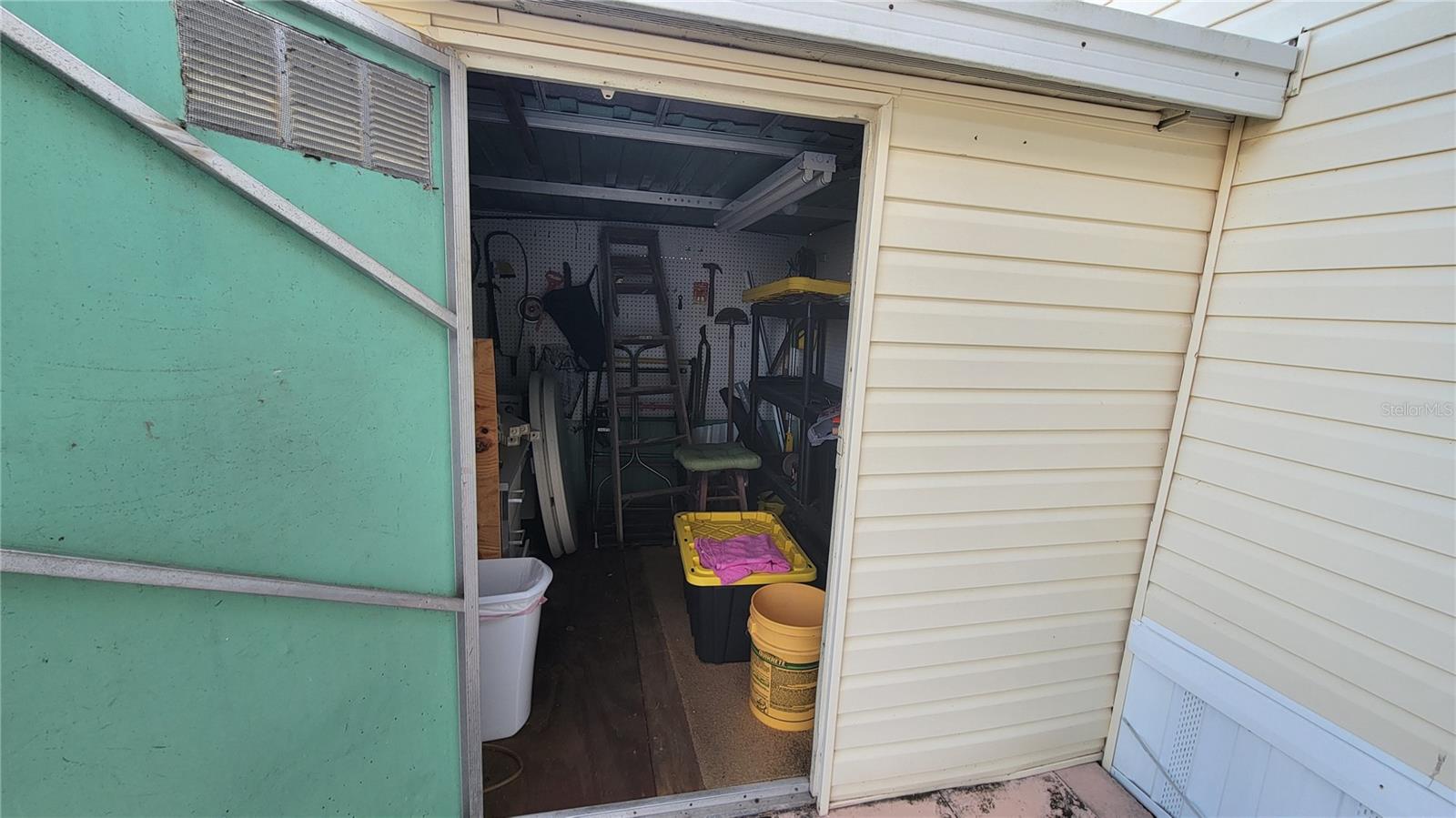 LAZY LAGOON MOB HME PARK COOP - Residential