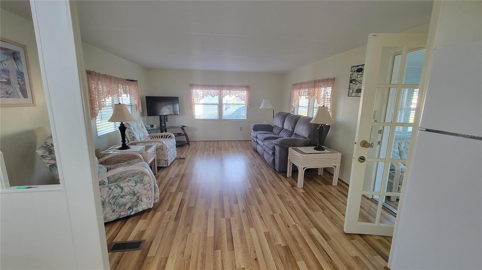 LAZY LAGOON MOB HME PARK COOP - Residential