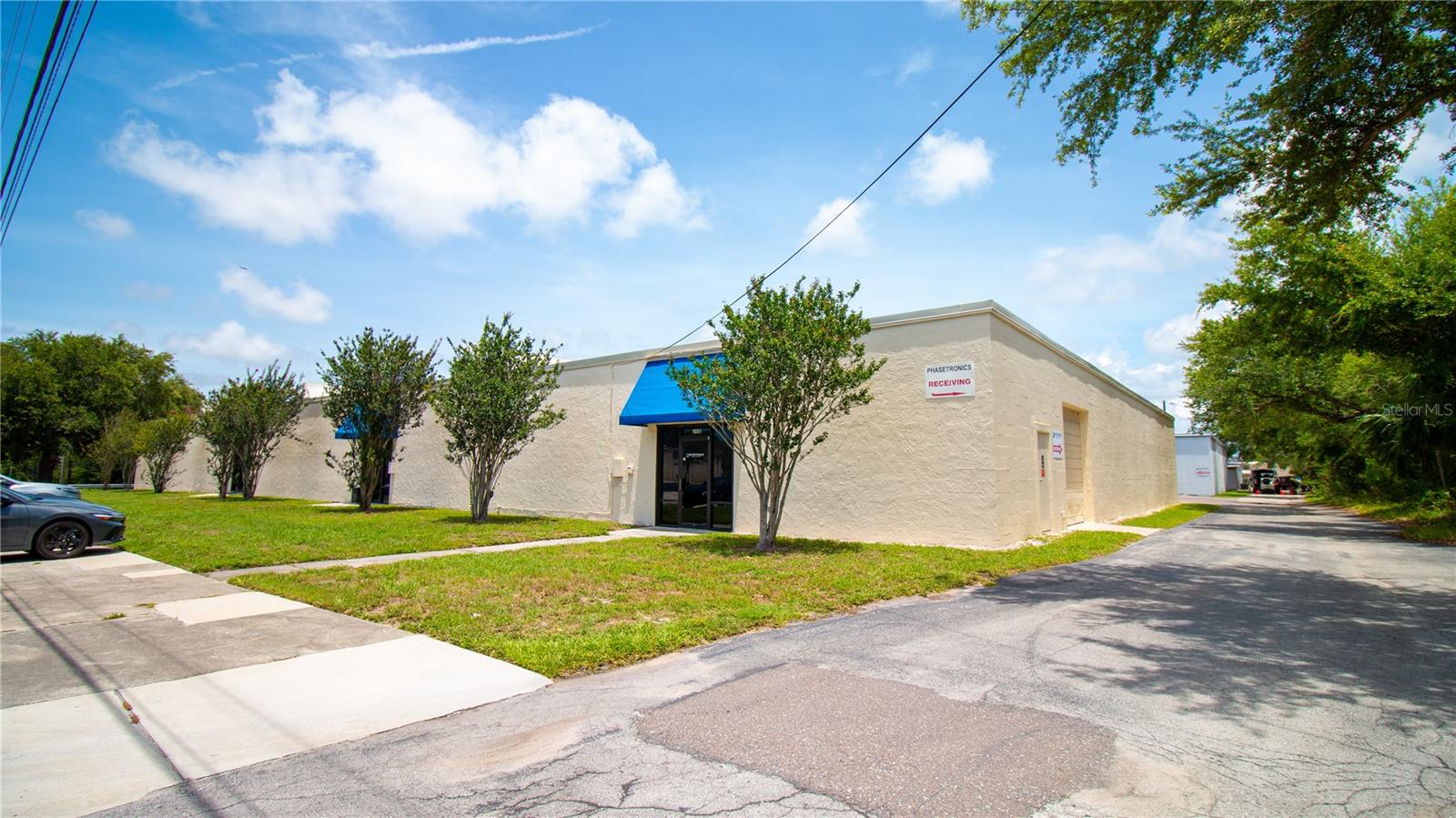 1603 SUNSHINE DRIVE