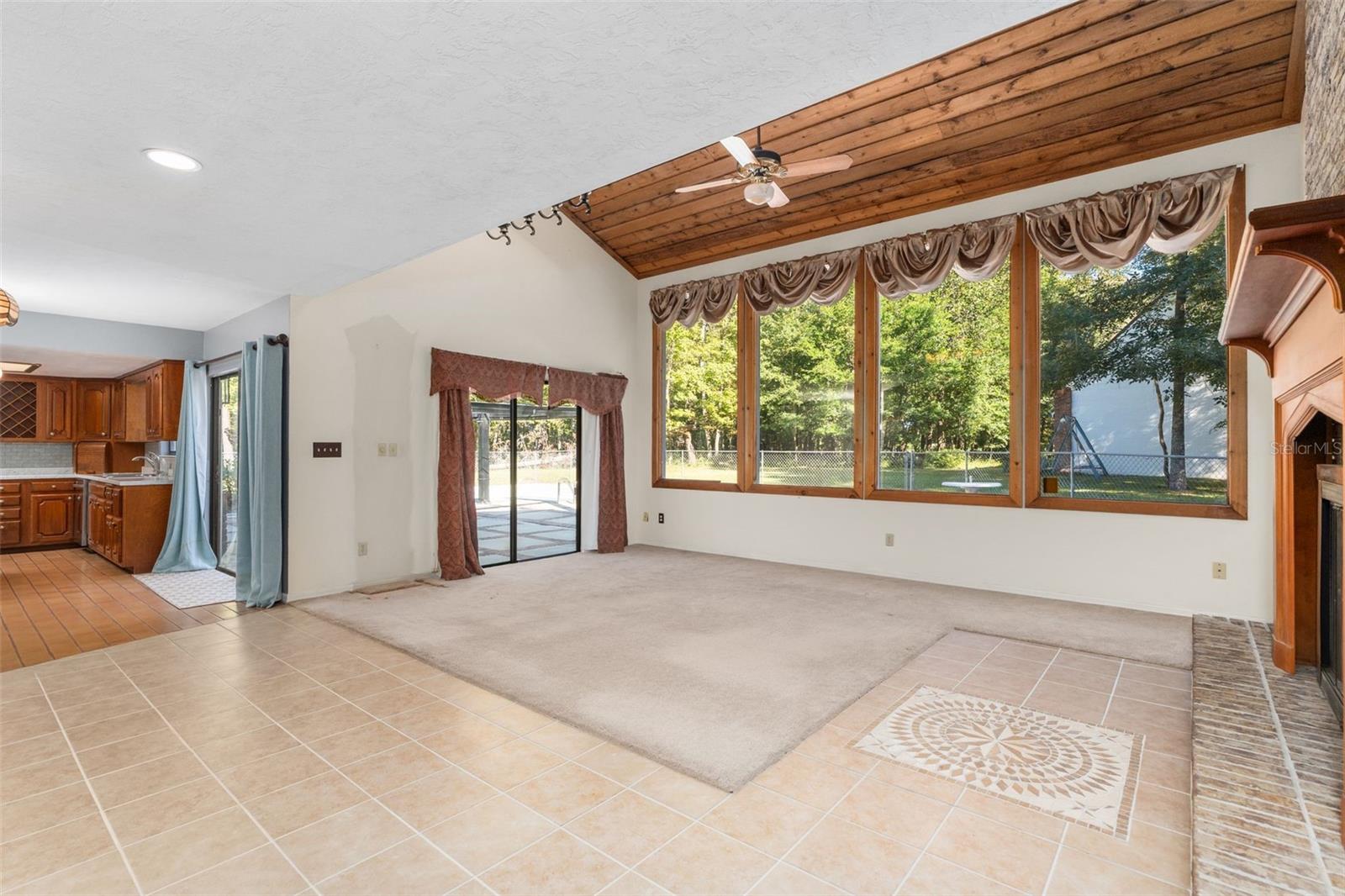 HIDDEN HILLS REP - Residential