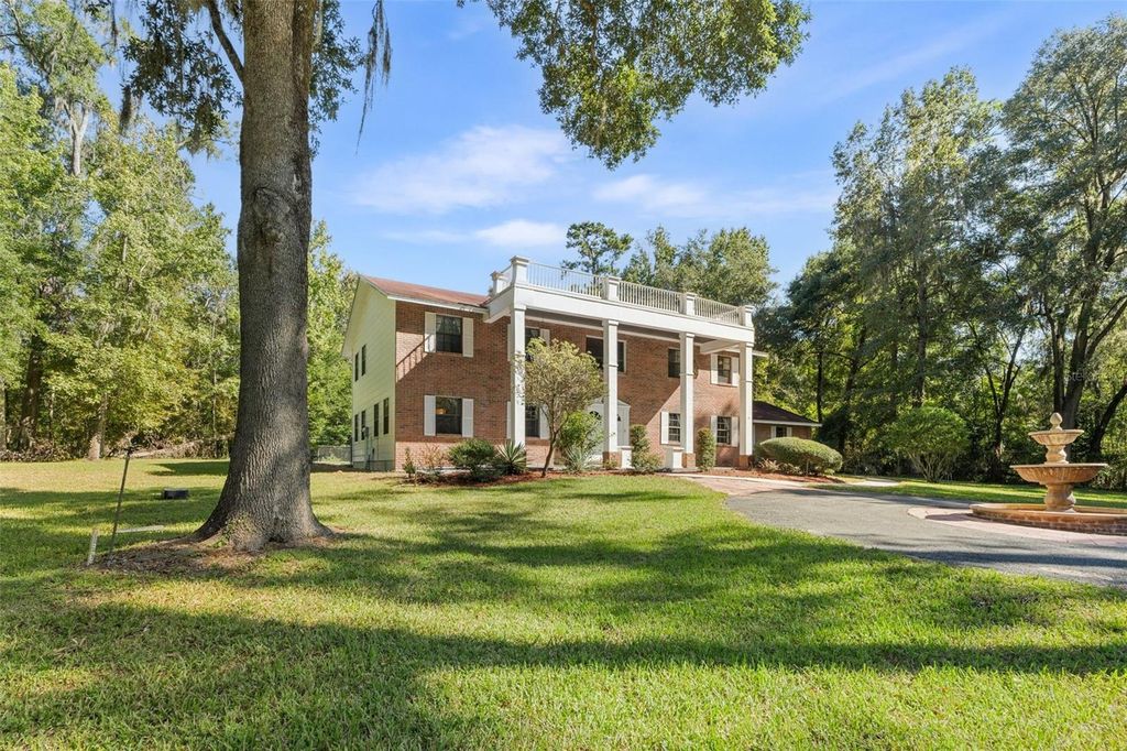 Photo of 4621 NW 71st Boulevard, Gainesville, FL 32606 (MLS # GC534739)