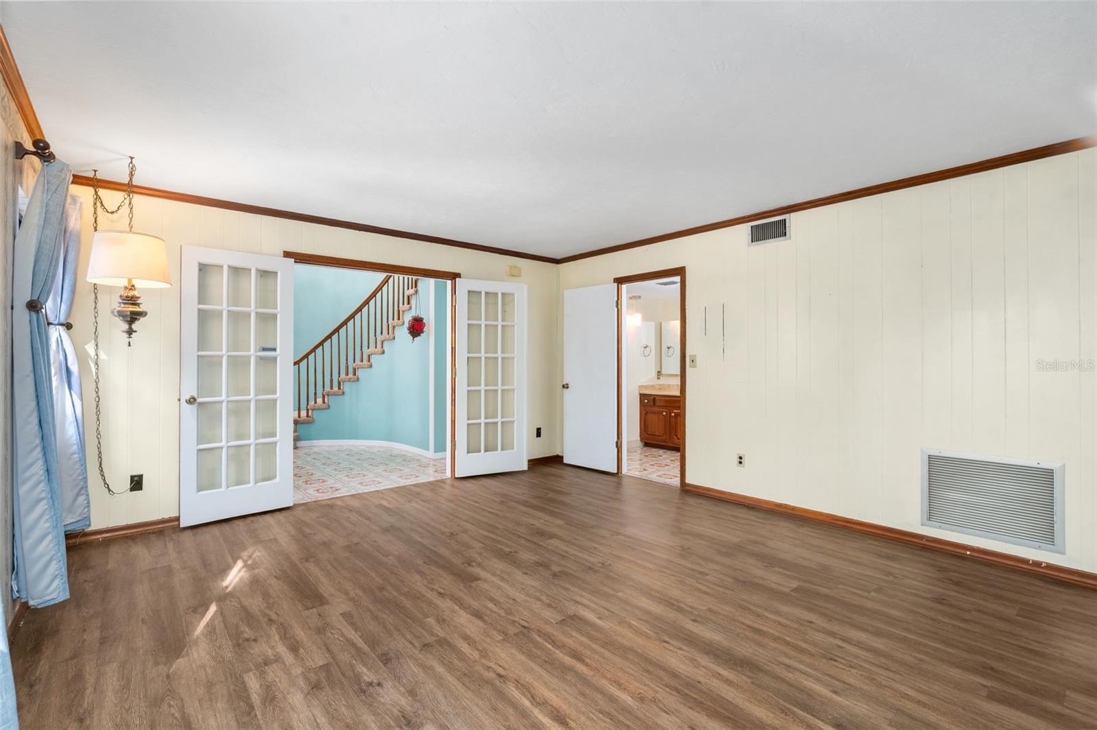 HIDDEN HILLS REP - Residential