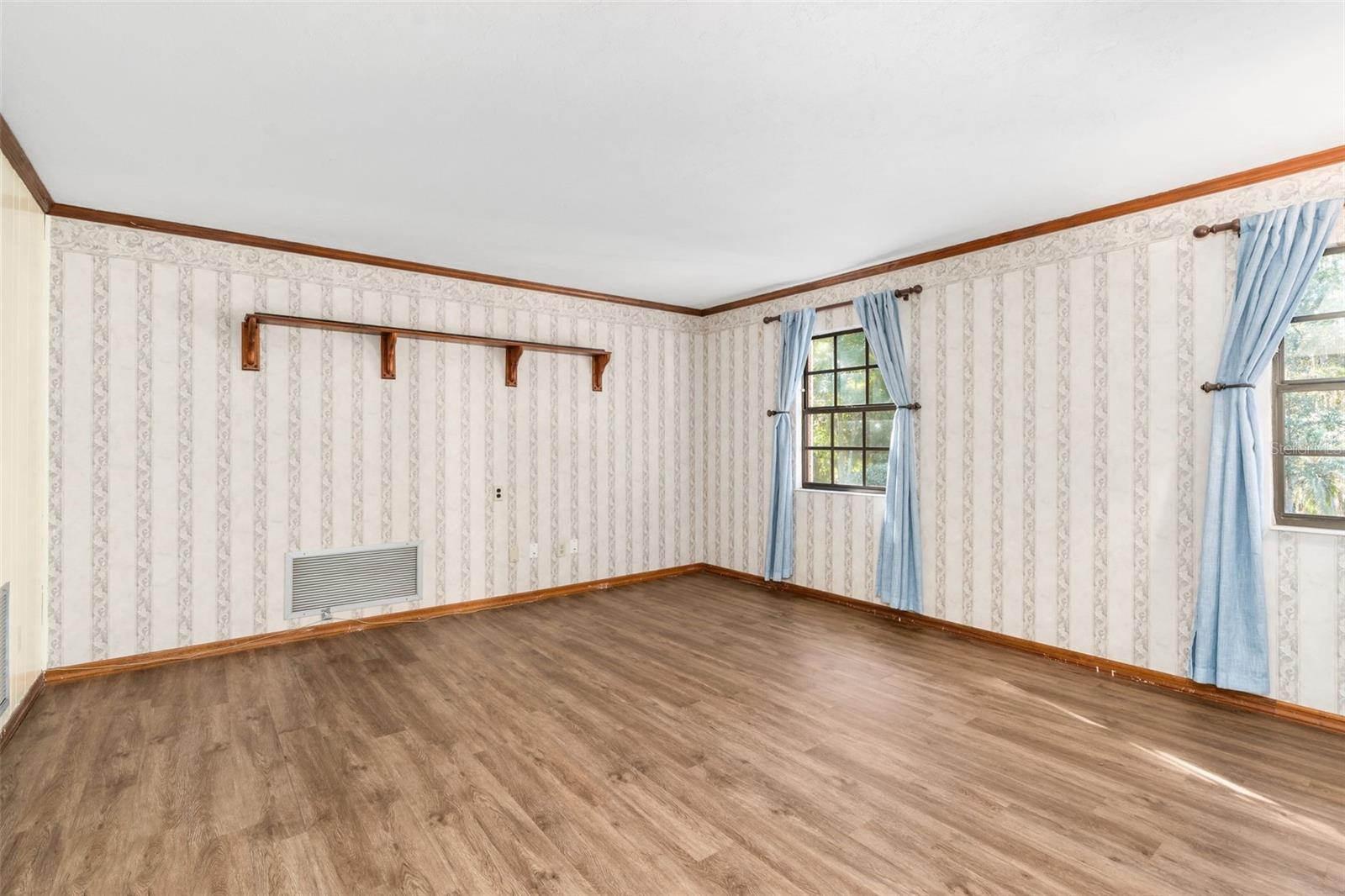 HIDDEN HILLS REP - Residential