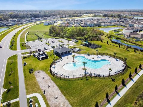 A home in LAKELAND