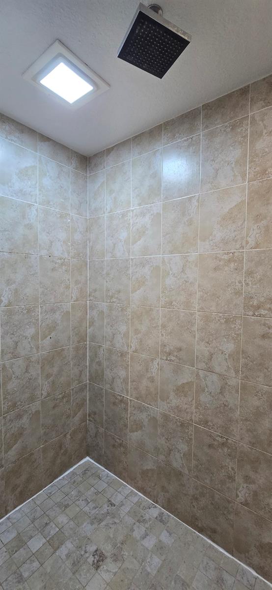 MARION OAKS - Residential Lease