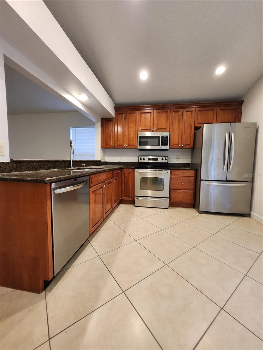 WILDEWOOD VILLAGE SUB - Residential Lease