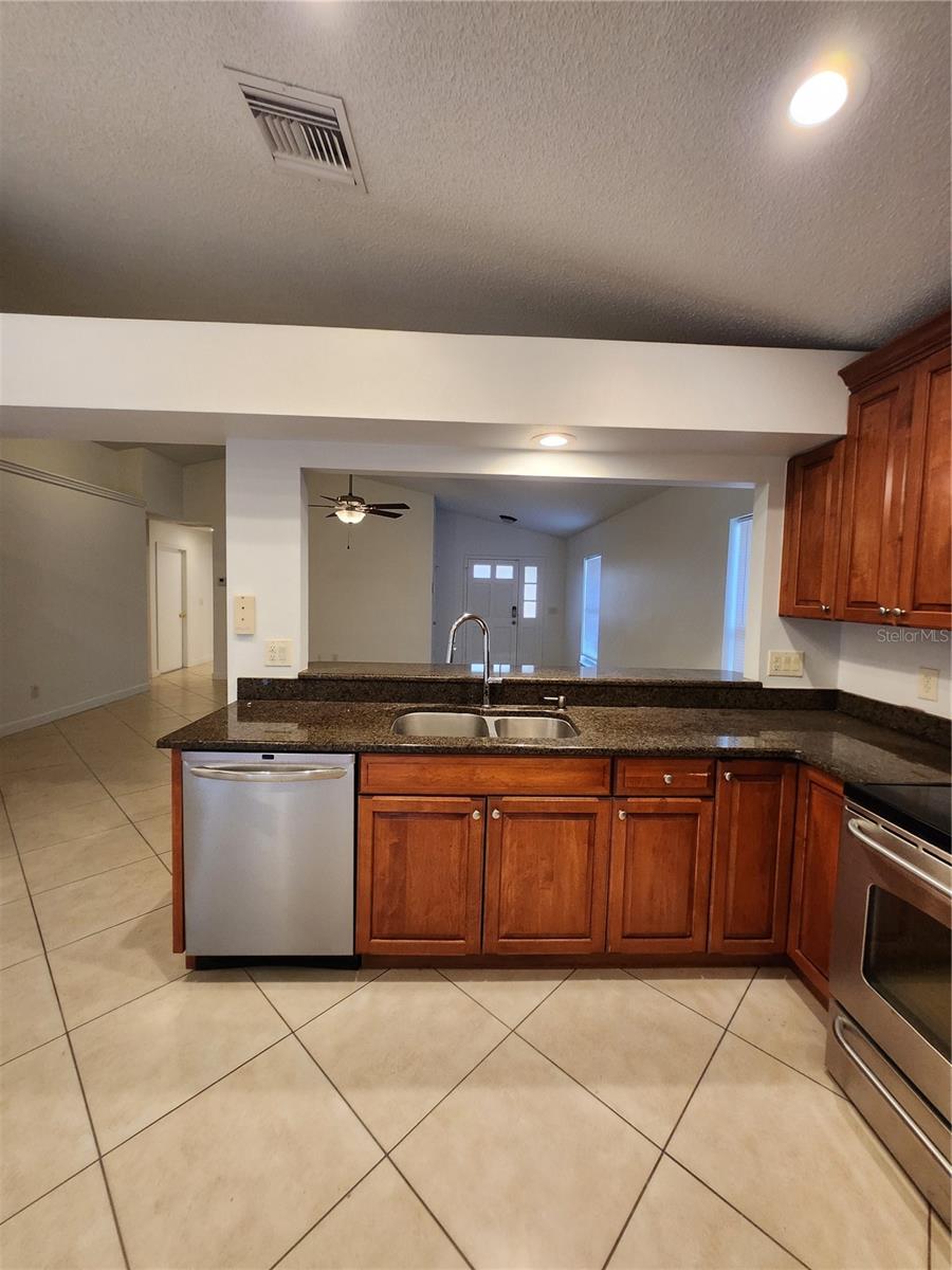 WILDEWOOD VILLAGE SUB - Residential Lease