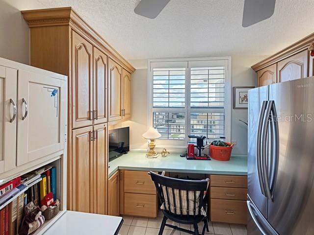 ISLAND TOWERS UNIT 1 CONDO - Residential