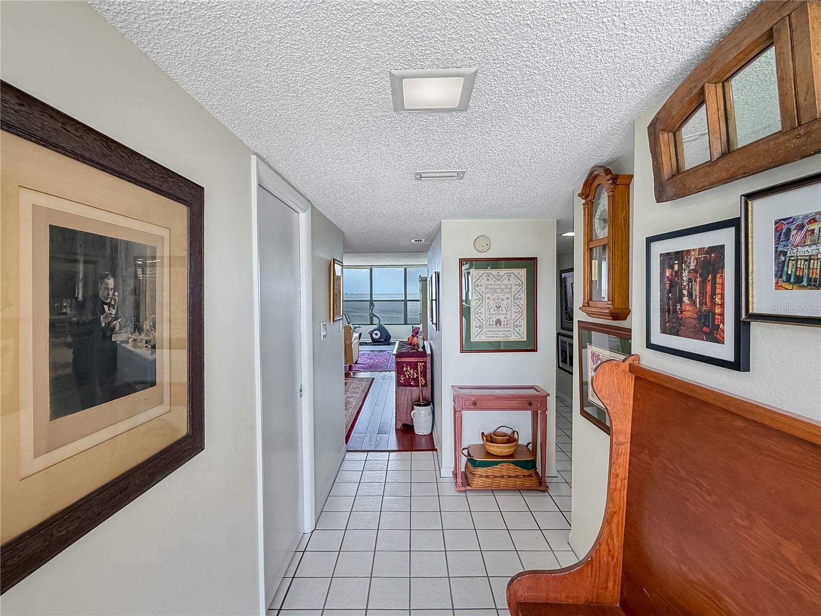 ISLAND TOWERS UNIT 1 CONDO - Residential