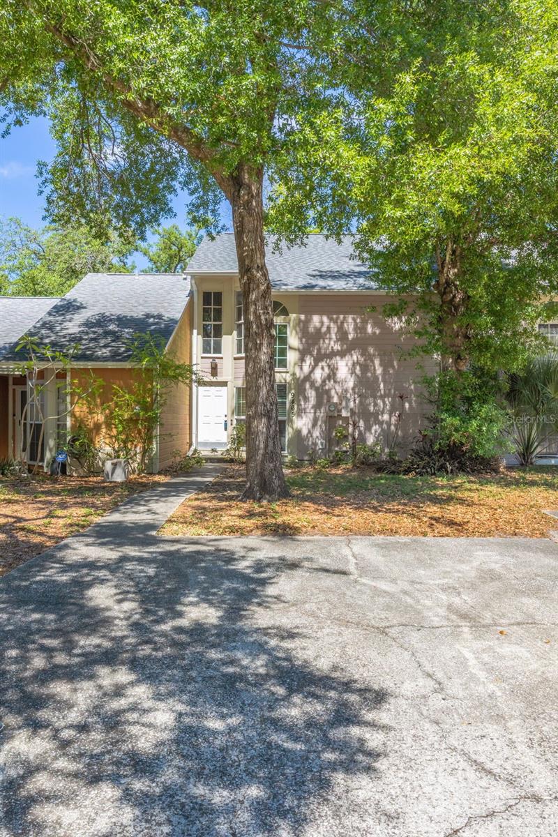 9465 FOREST HILLS CIRCLE