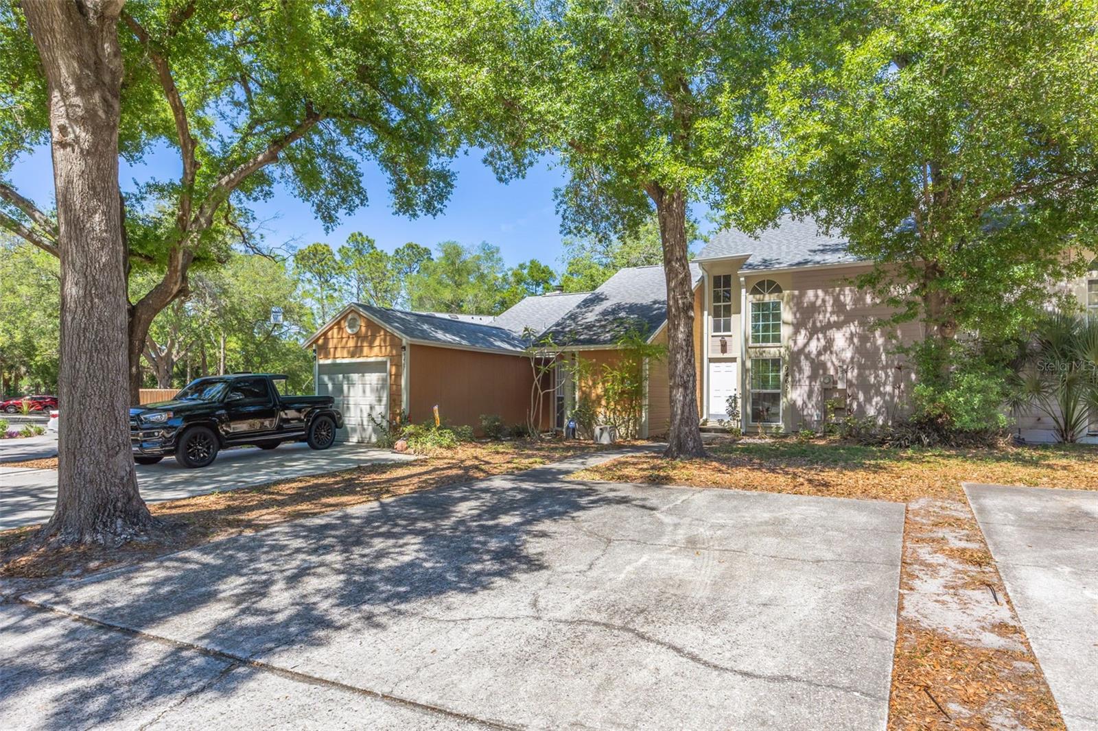 9465 FOREST HILLS CIRCLE