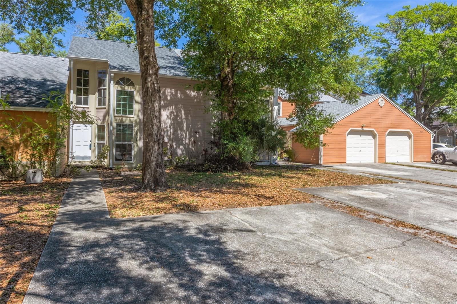 9465 FOREST HILLS CIRCLE