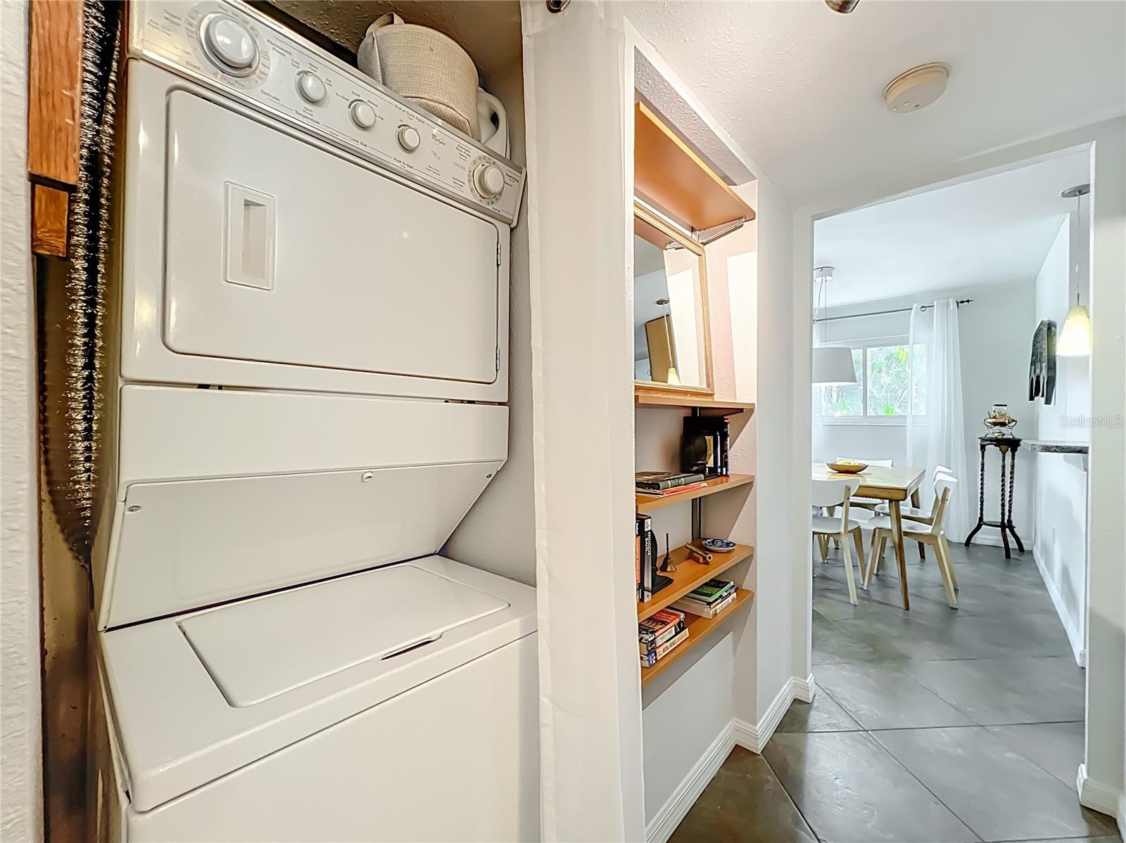 LAKESIDE/DELANEY PARK - Residential