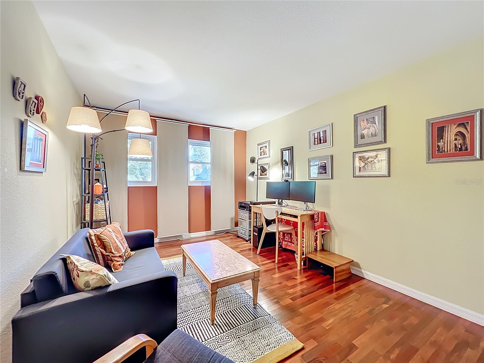 LAKESIDE/DELANEY PARK - Residential