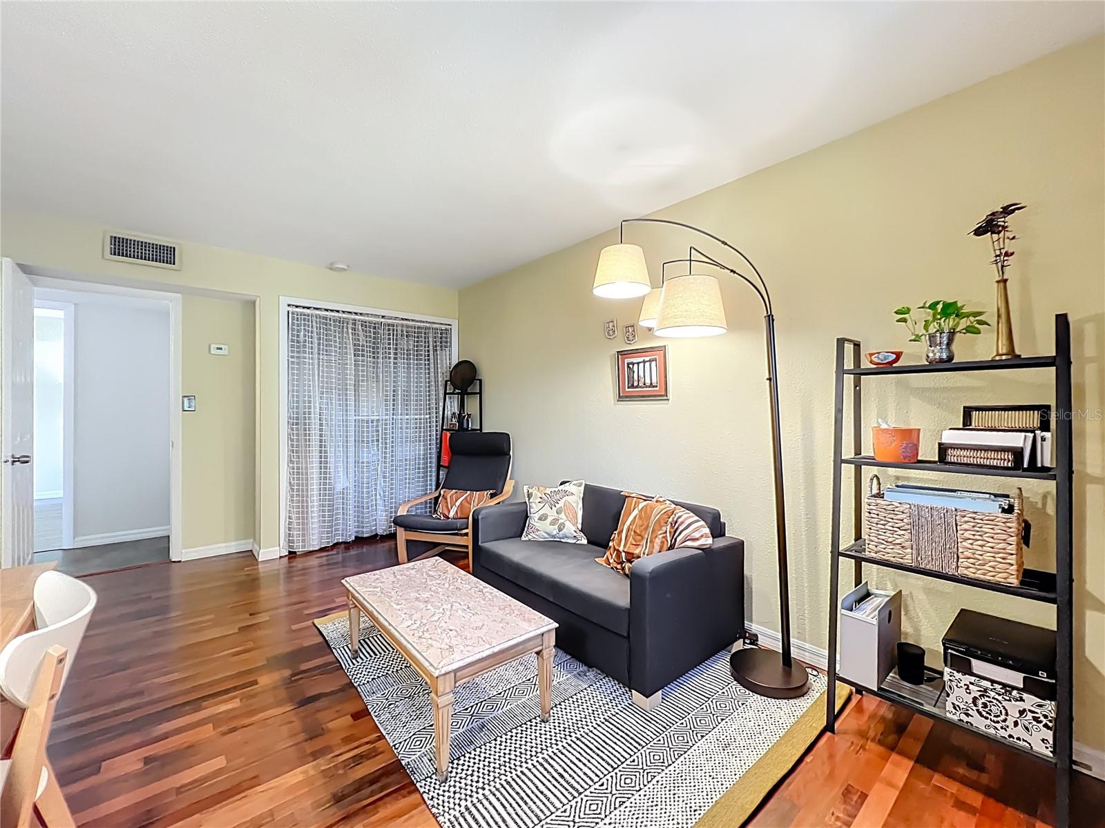 LAKESIDE/DELANEY PARK - Residential