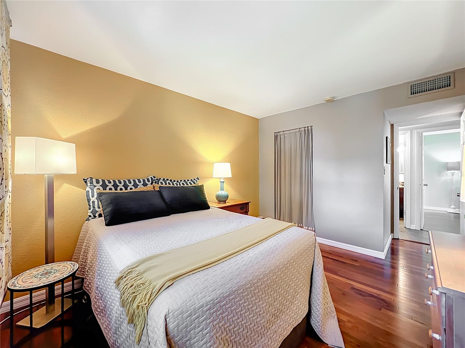 LAKESIDE/DELANEY PARK - Residential