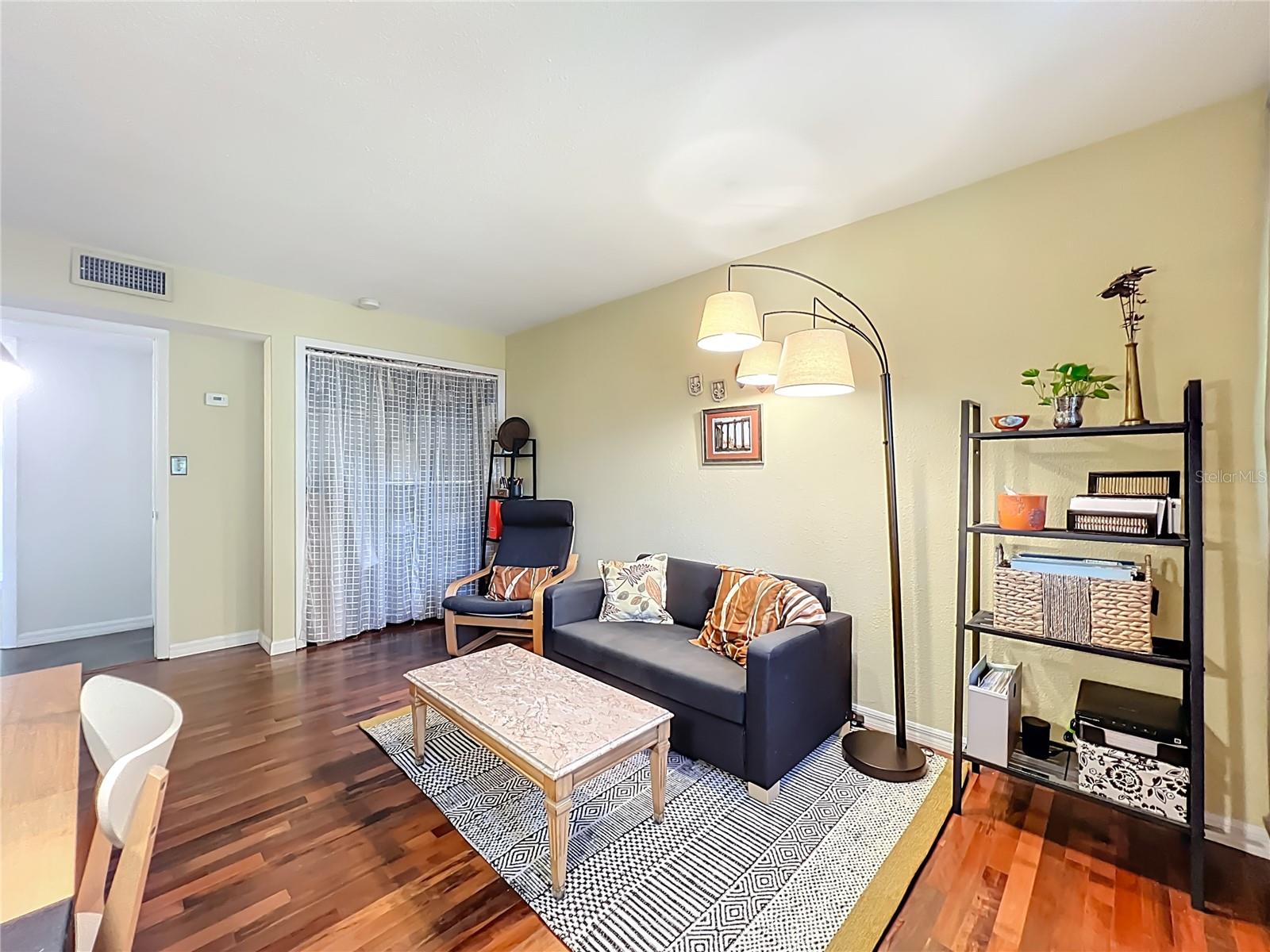 LAKESIDE/DELANEY PARK - Residential