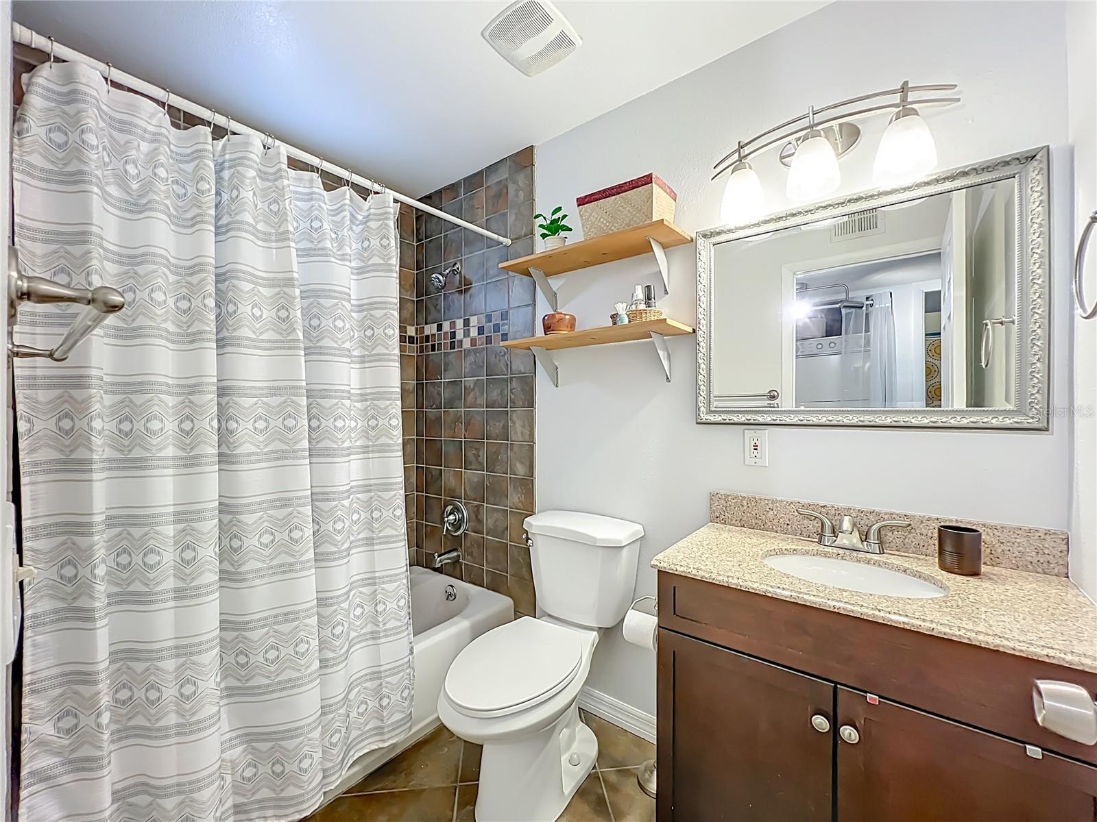 LAKESIDE/DELANEY PARK - Residential