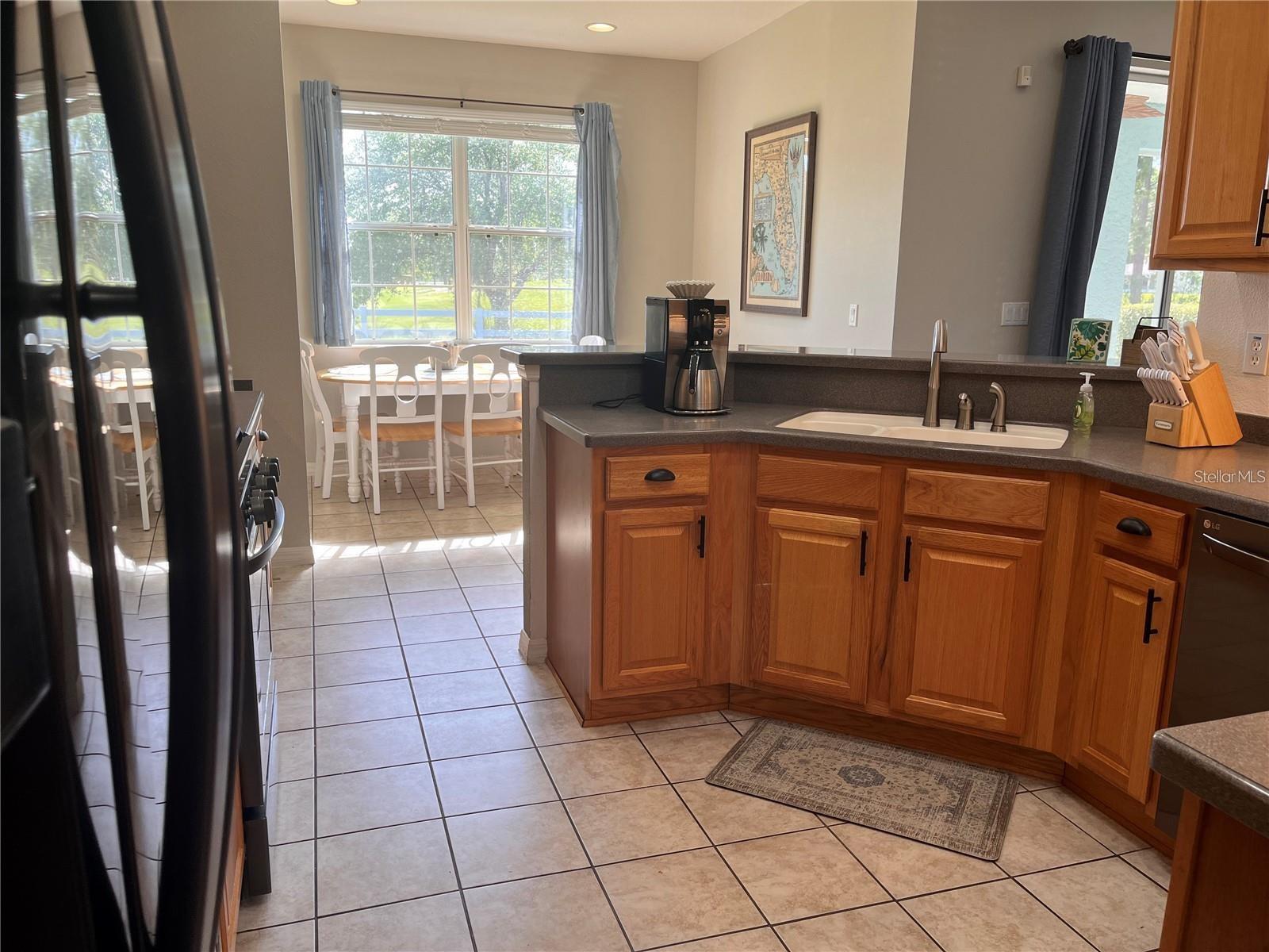 ON TOP OF THE WORLD - Residential Lease