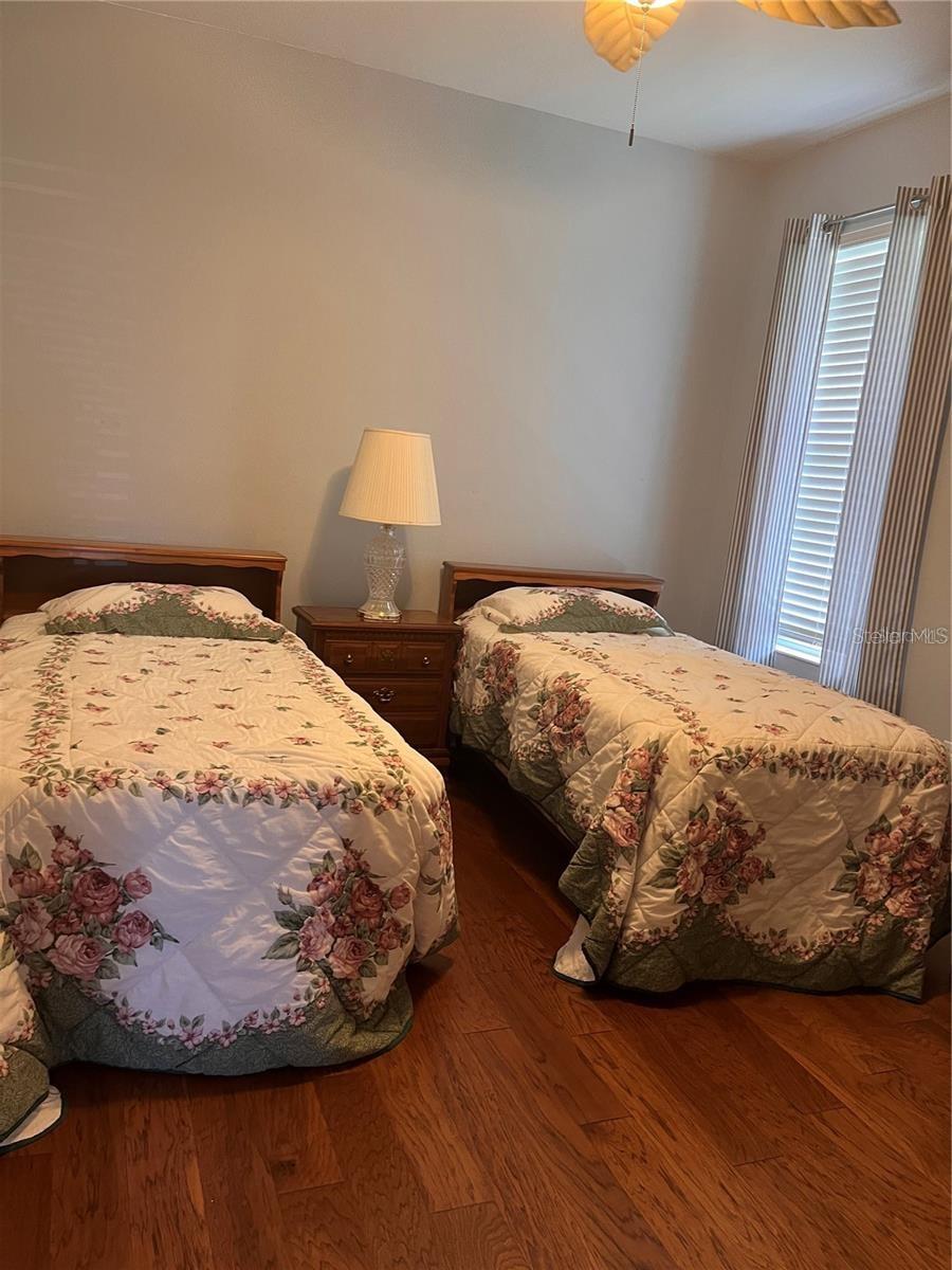 ON TOP OF THE WORLD - Residential Lease