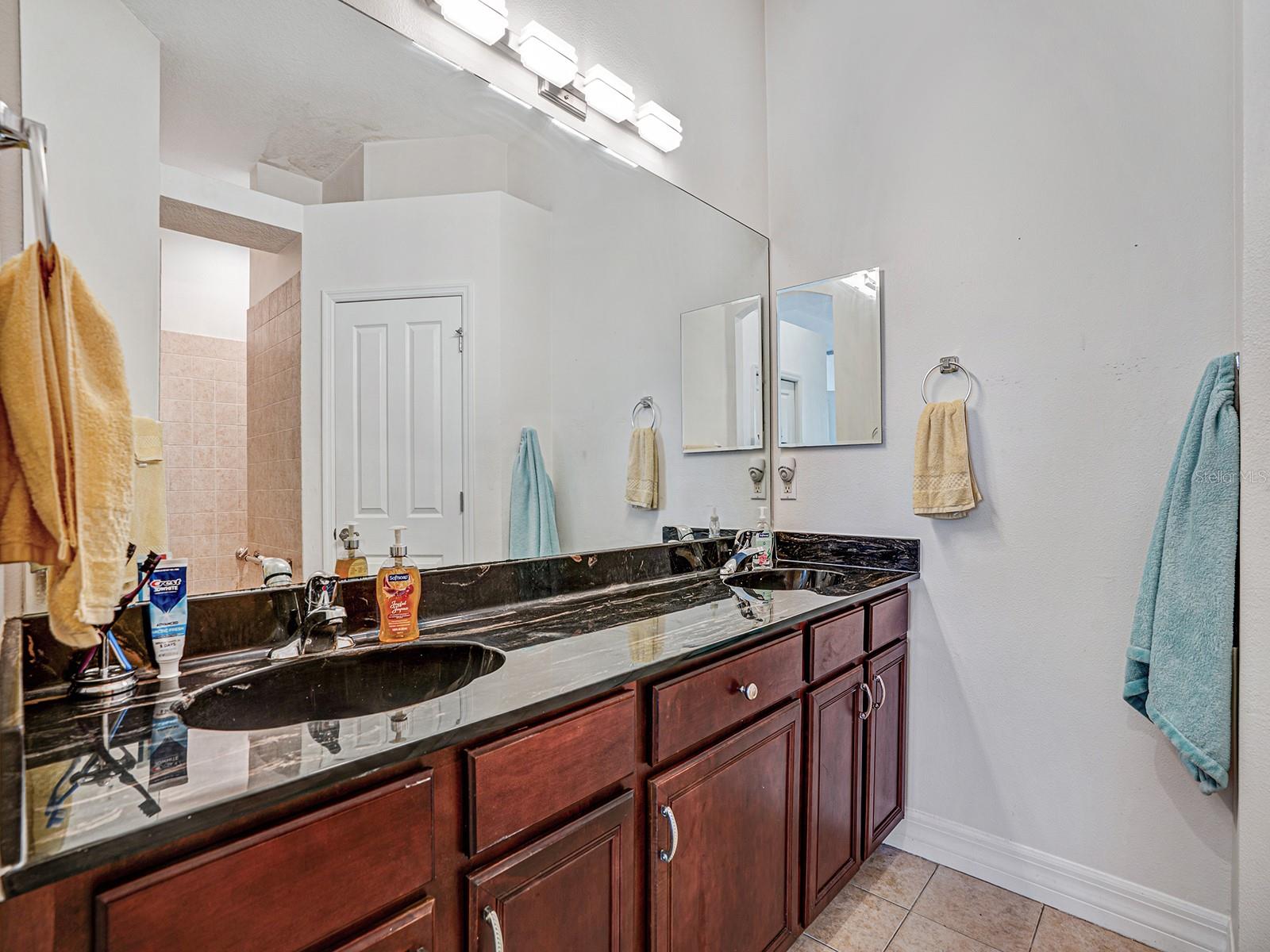 GULF HARBOR VILLAS PH 01 - Residential