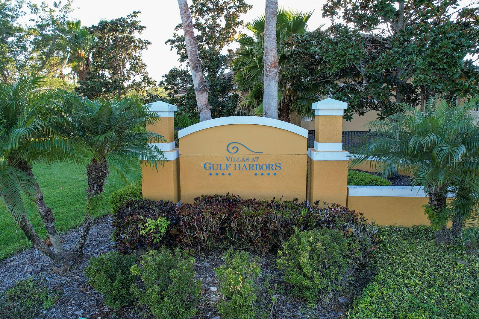 GULF HARBOR VILLAS PH 01 - Residential