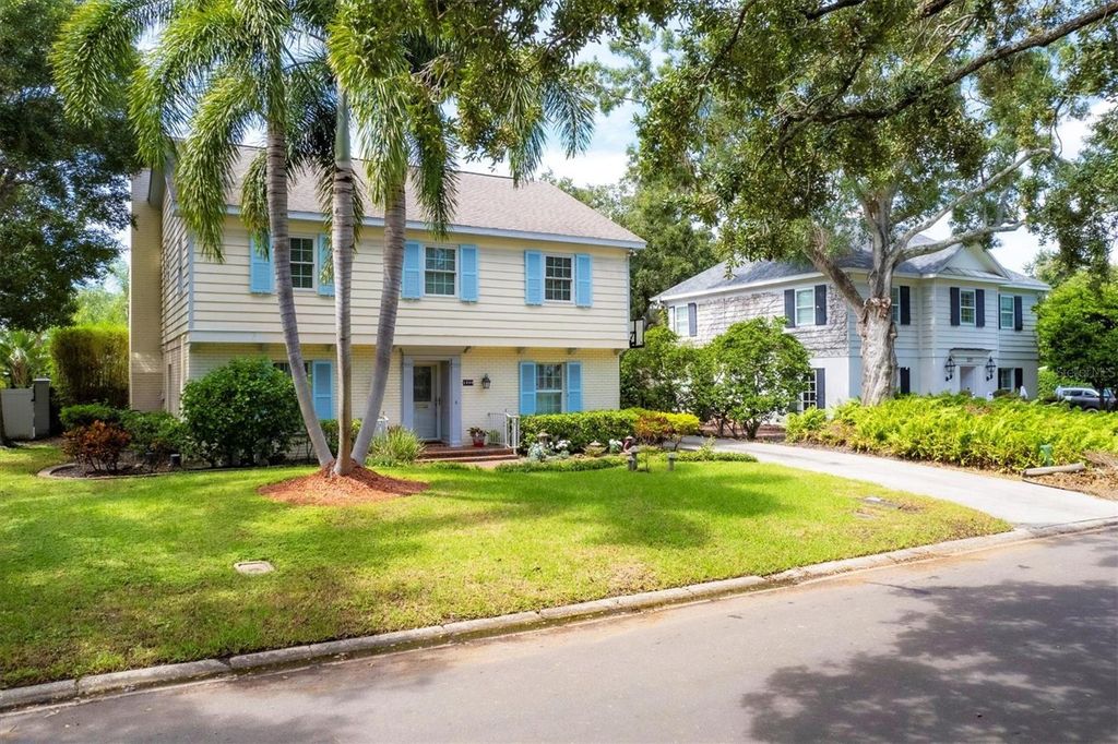 Photo of 1229 S Roxmere Road, Tampa, FL 33629 (MLS # TB8404609)