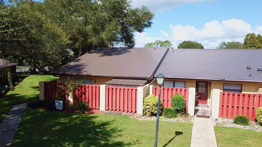 Photo of 1077 Medinah Way, Winter Haven, FL 33884 (MLS # K4902980)