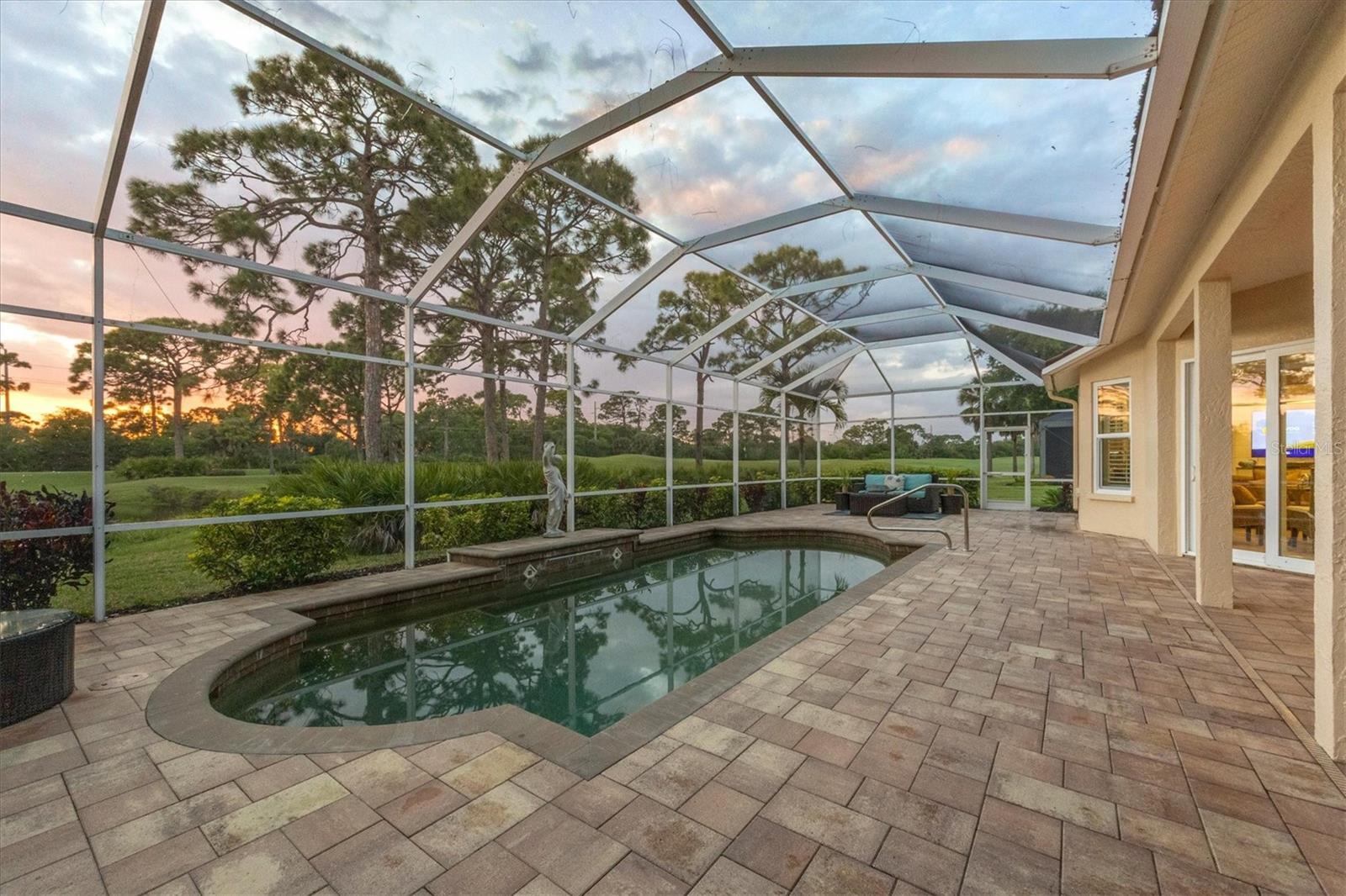 STONEYBROOK GOLF & COUNTRY CLUB - Residential