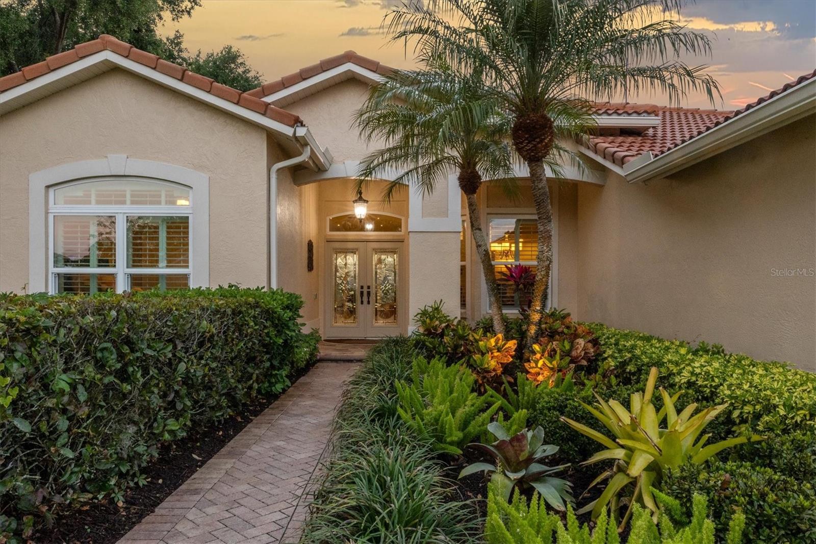 STONEYBROOK GOLF & COUNTRY CLUB - Residential