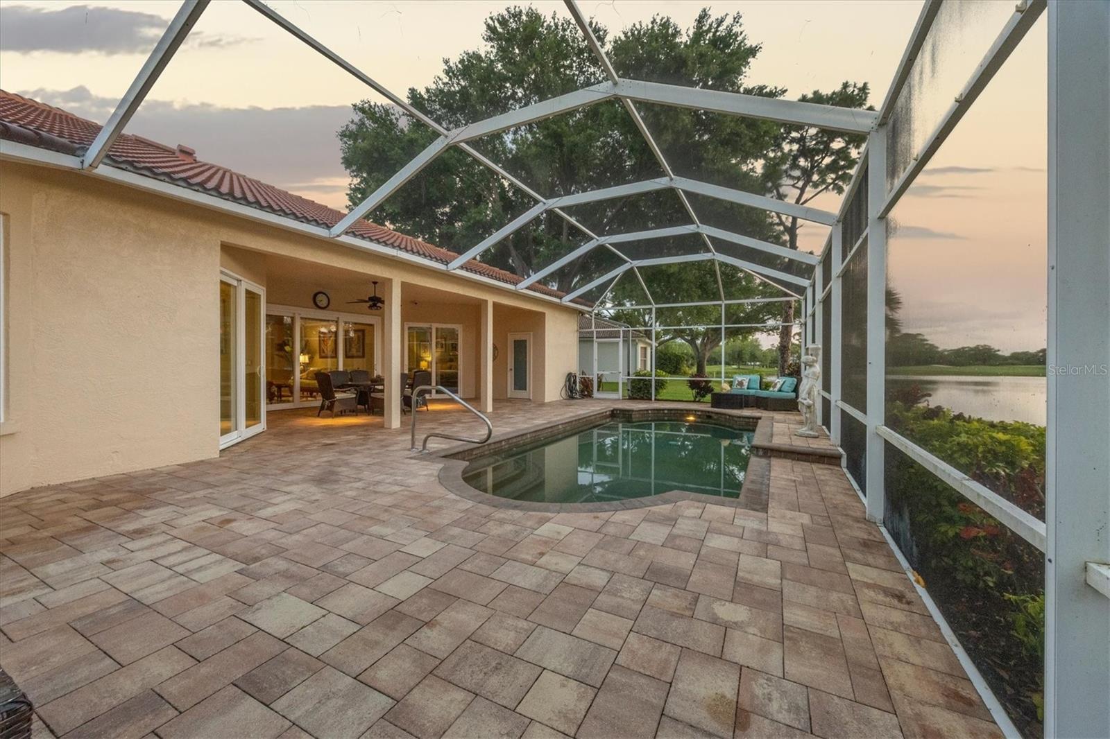 STONEYBROOK GOLF & COUNTRY CLUB - Residential