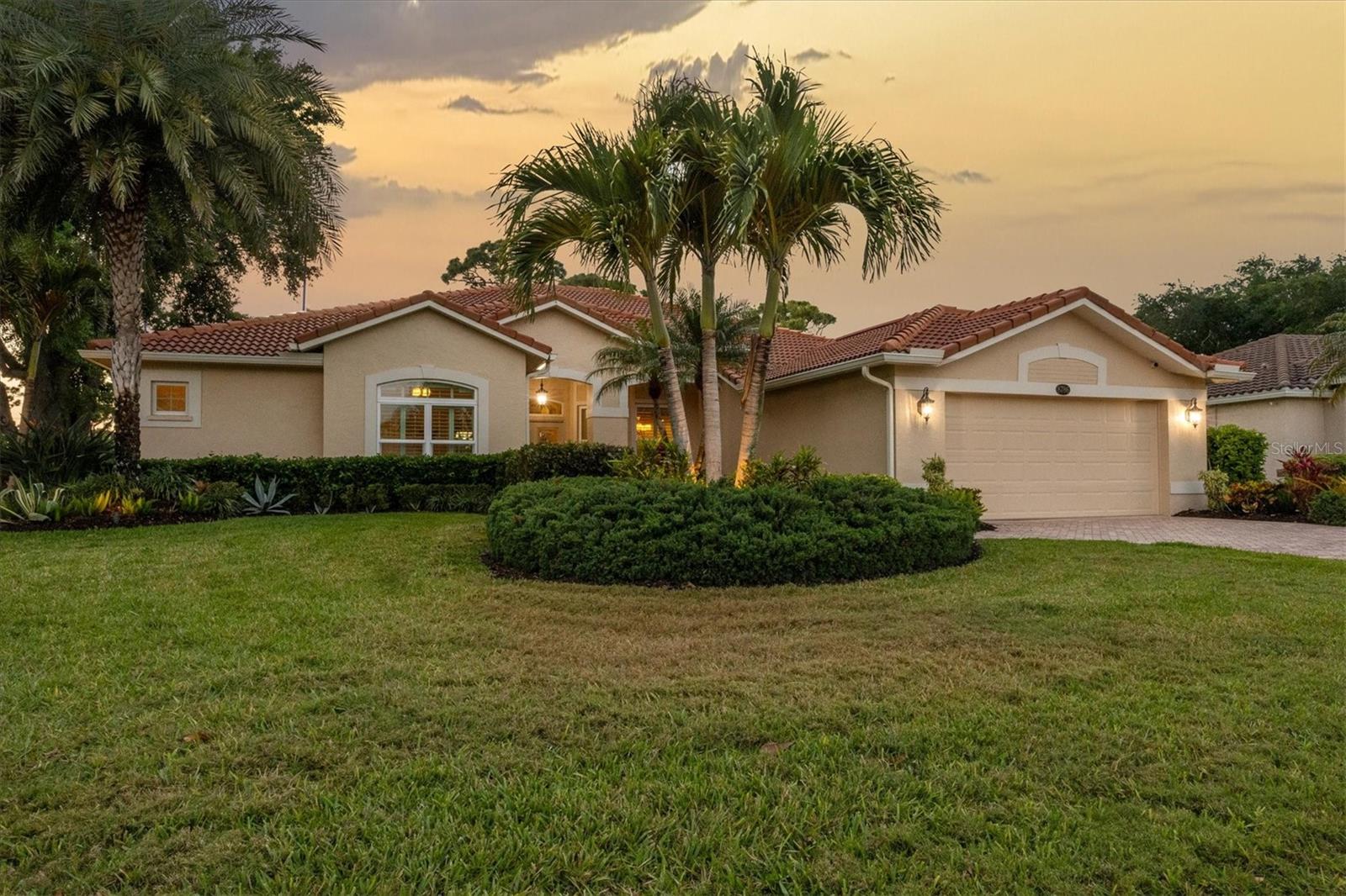 STONEYBROOK GOLF & COUNTRY CLUB - Residential