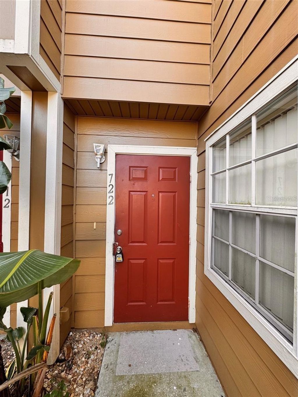 Photo of 722 Washington Palm Loop, Davenport, FL 33897 (MLS # TB8499463)