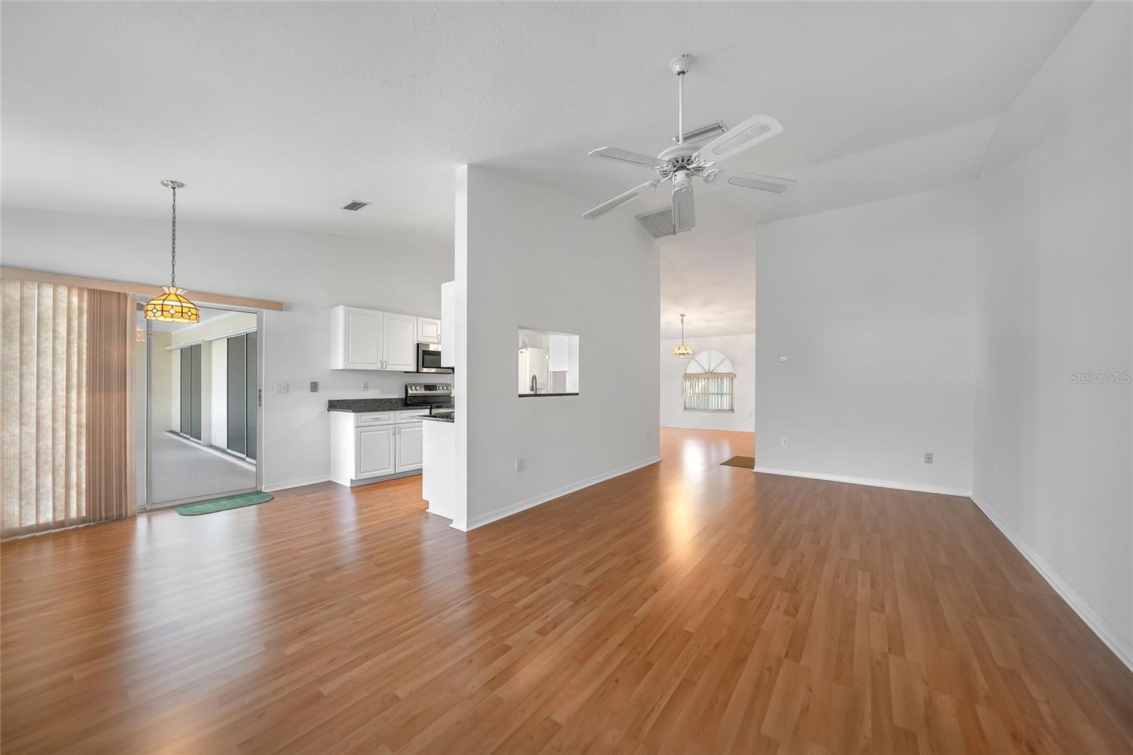 QUAIL LAKE - Residential