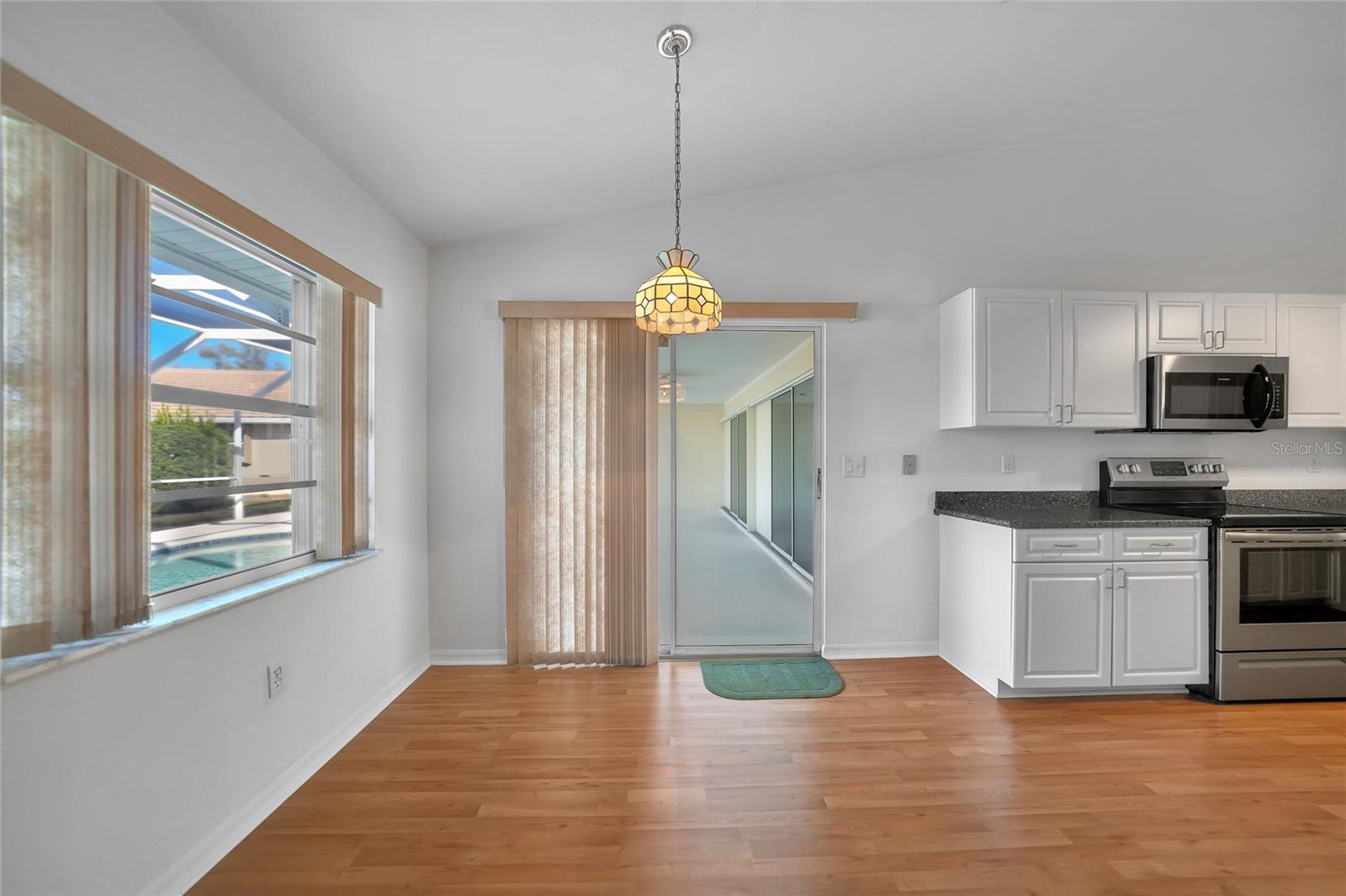 QUAIL LAKE - Residential