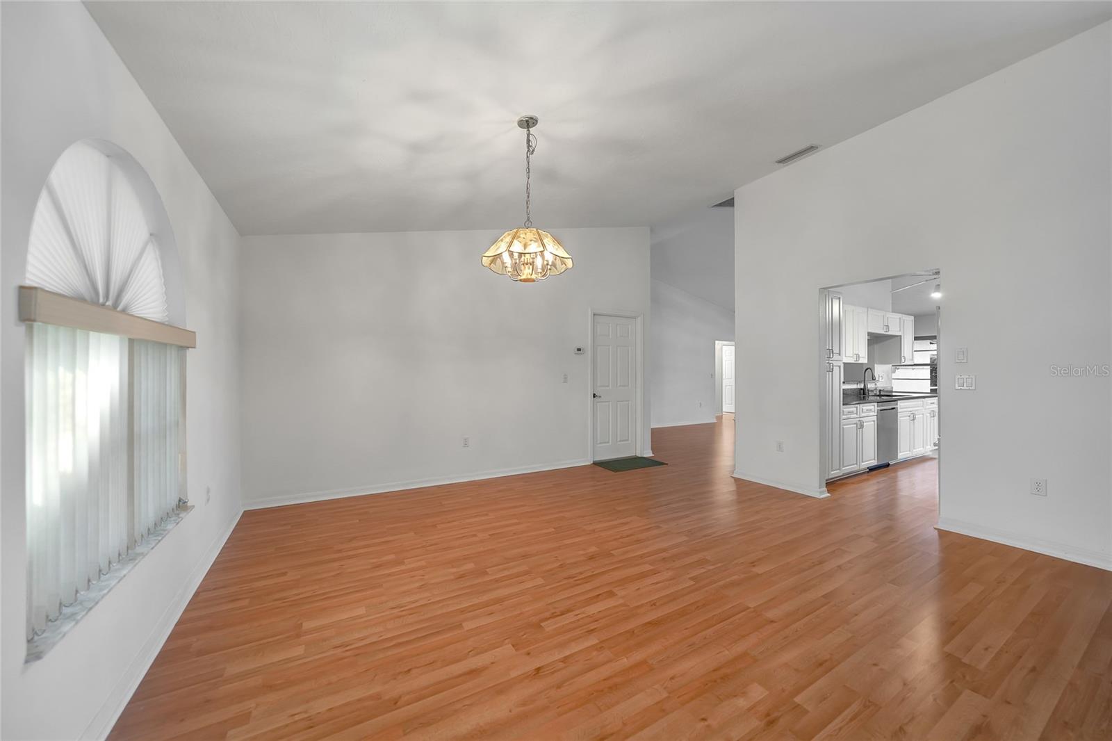 QUAIL LAKE - Residential