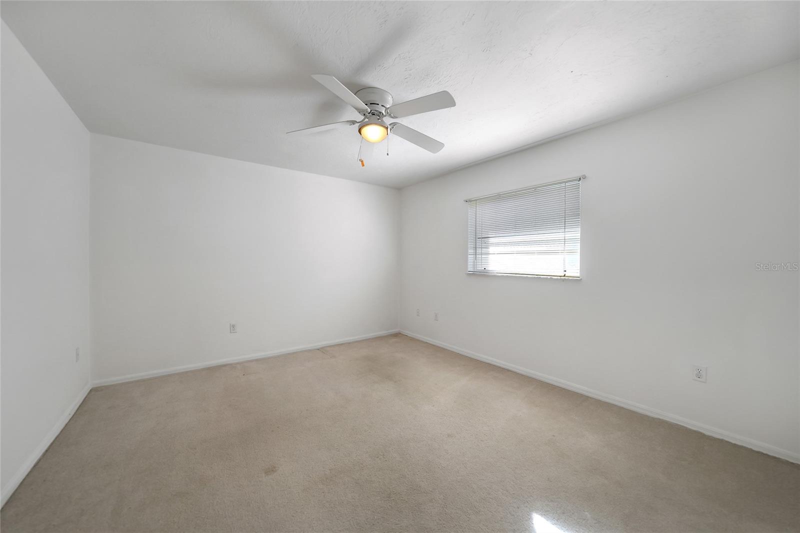 QUAIL LAKE - Residential