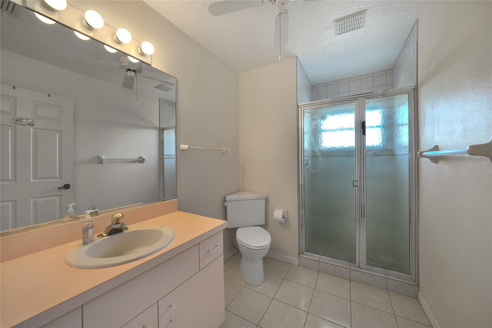 QUAIL LAKE - Residential