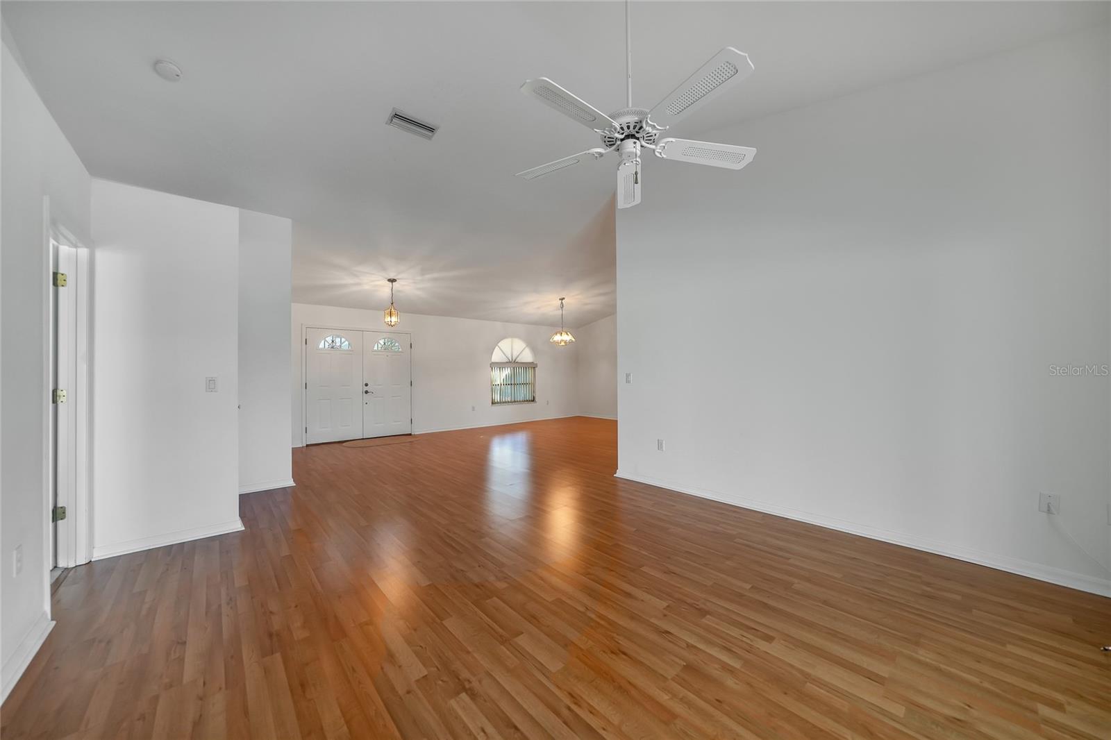 QUAIL LAKE - Residential