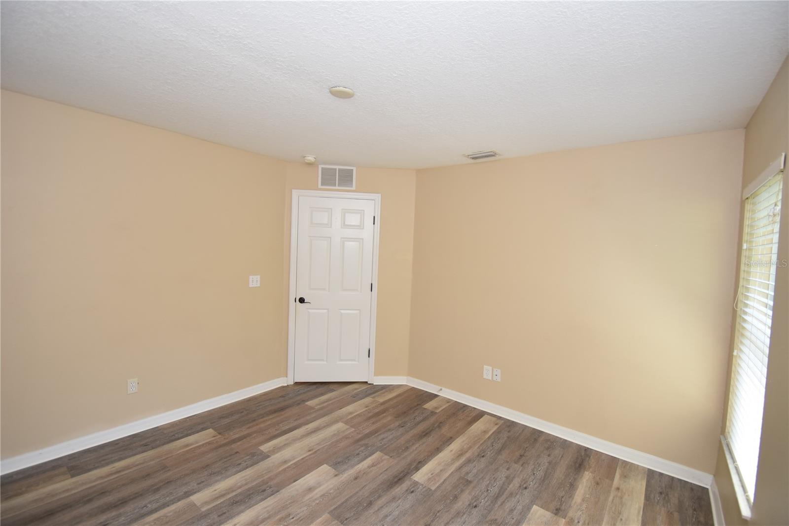 PINE GROVE - Residential