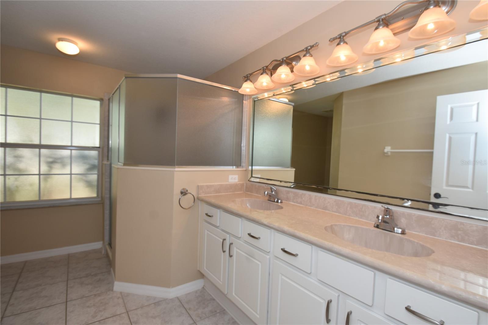 PINE GROVE - Residential